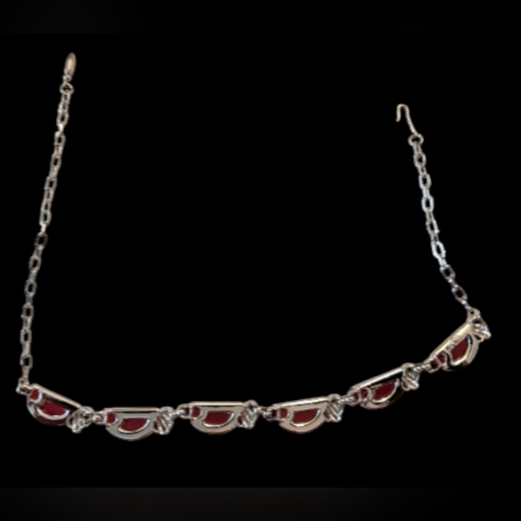 ❄️Vintage Coro Red Thermoset "Half Moon" Choker Necklace, Mid-Century 1950s - Picture 5 of 5